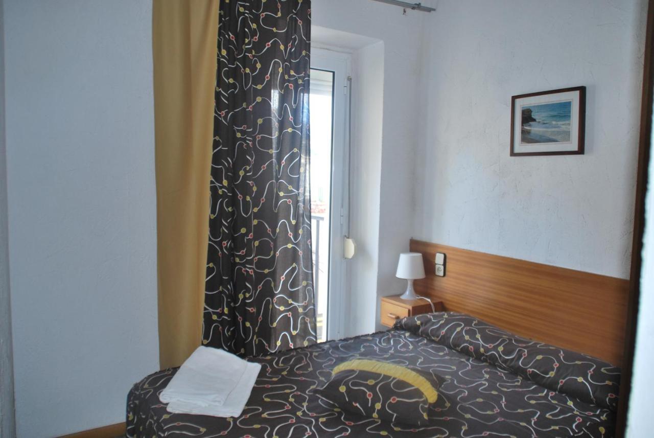 Fonda Lluna Hotel Tossa de Mar Szoba fotó